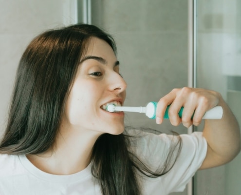 Choosing right toothbrush gum health