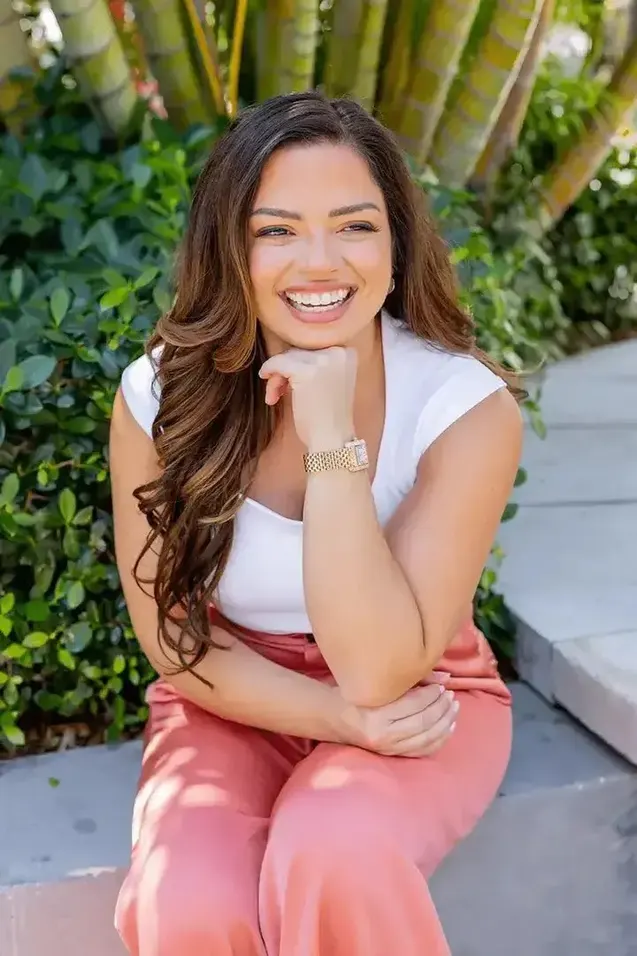 Dr. Stephanie Mazariegos – Dentist in Tampa FL